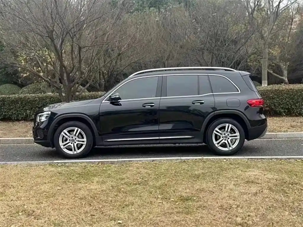 MERCEDES BENZ GLB 2020