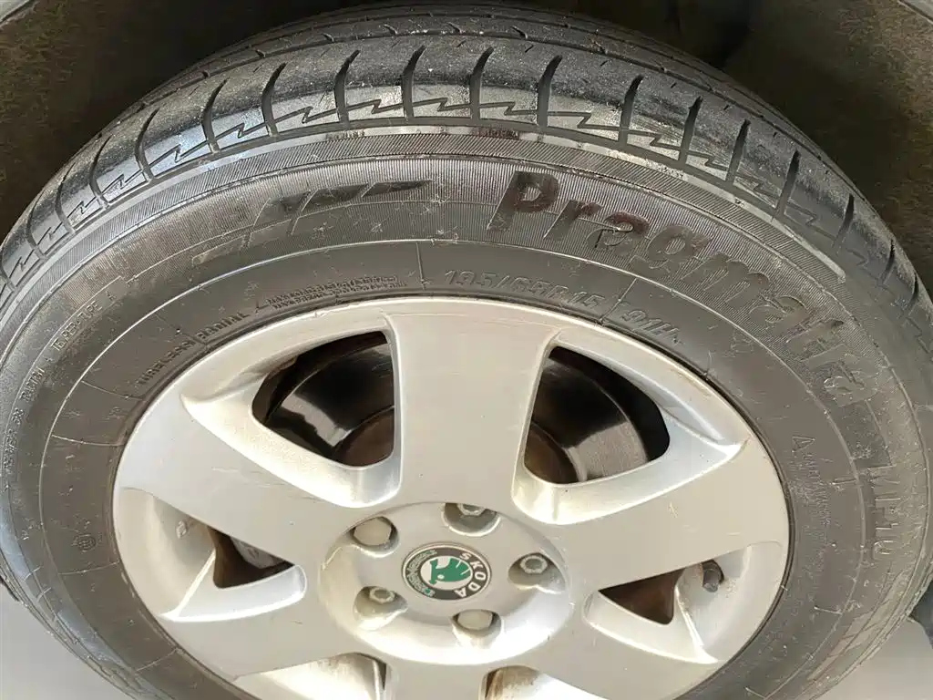 SKODA OCTAVIA 2012
