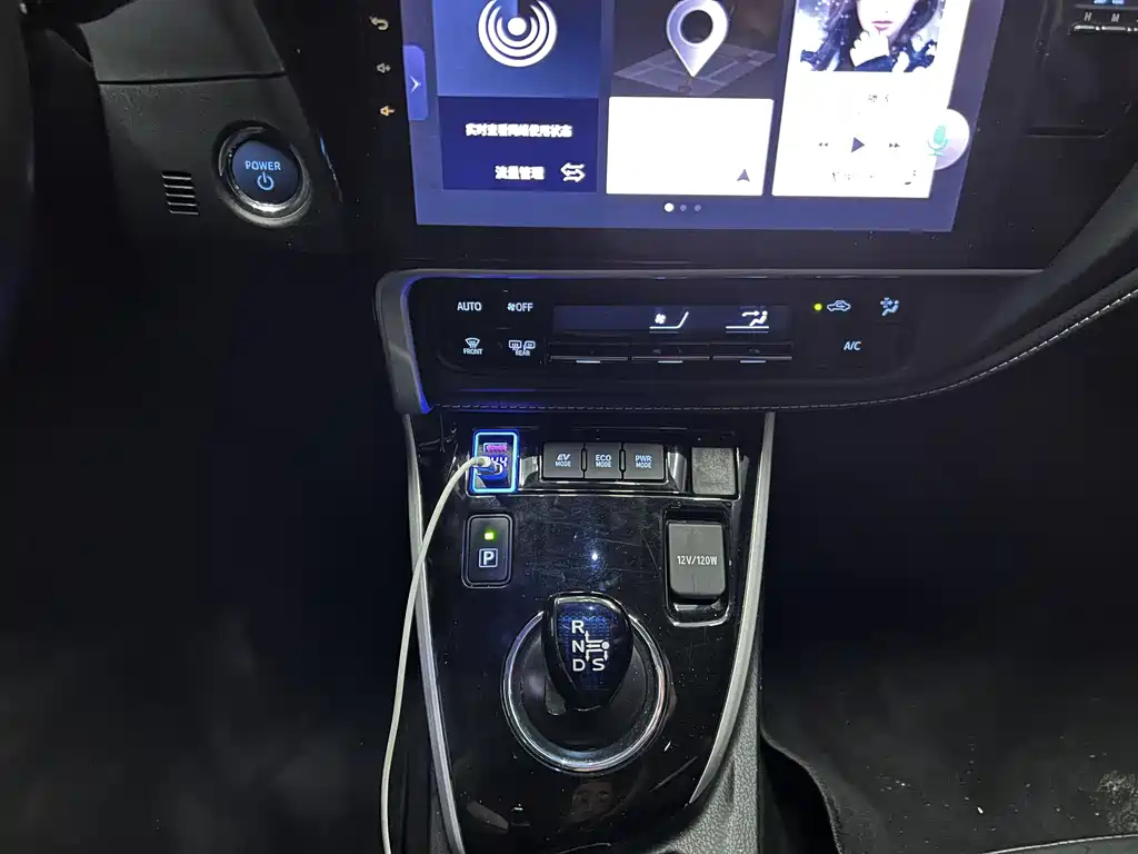 TOYOTA COROLLA 2018
