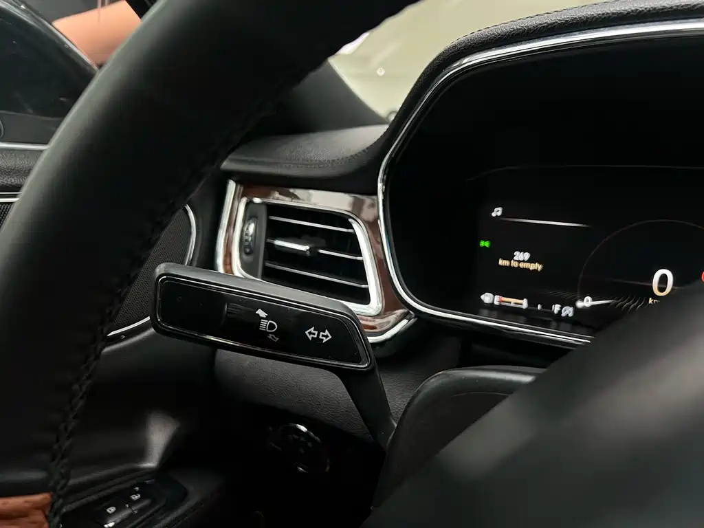 LINCOLN CONTINENTAL 2017