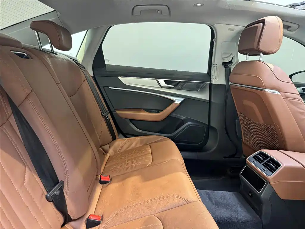 AUDI A6L 2021
