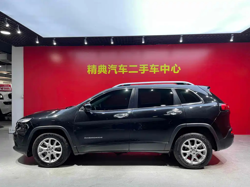 JEEP CHEROKEE 2020