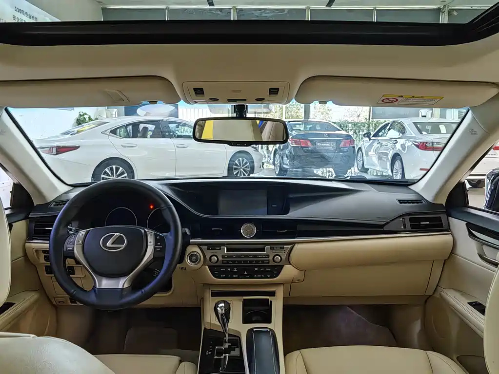 LEXUS ES 2014