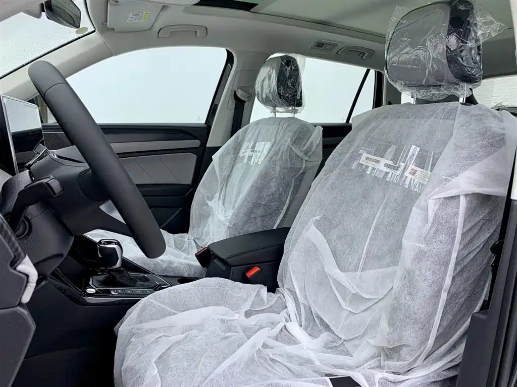 VOLKSWAGEN TAYRON 2024