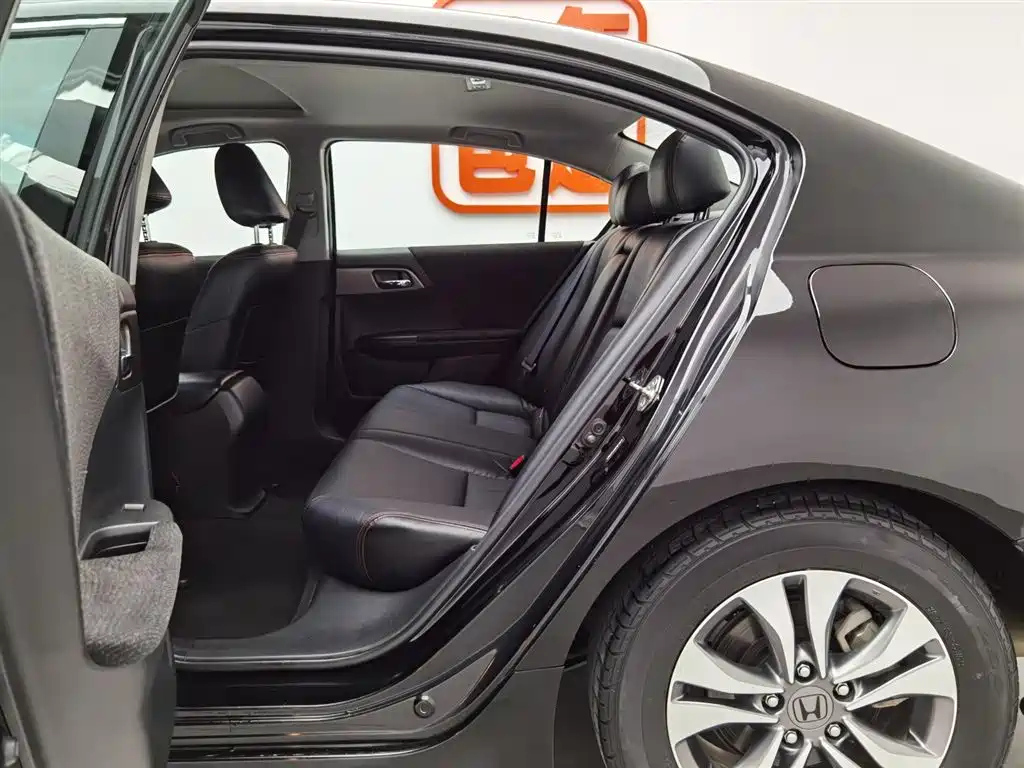 HONDA ACCORD 2015