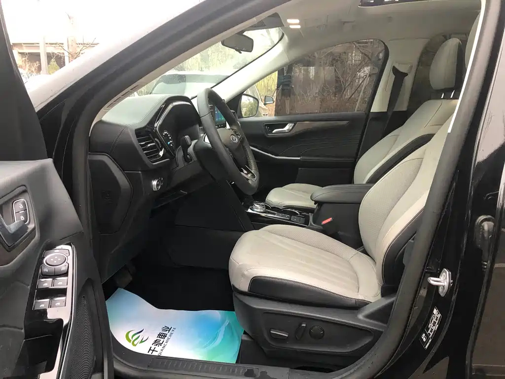 FORD ESCAPE 2021