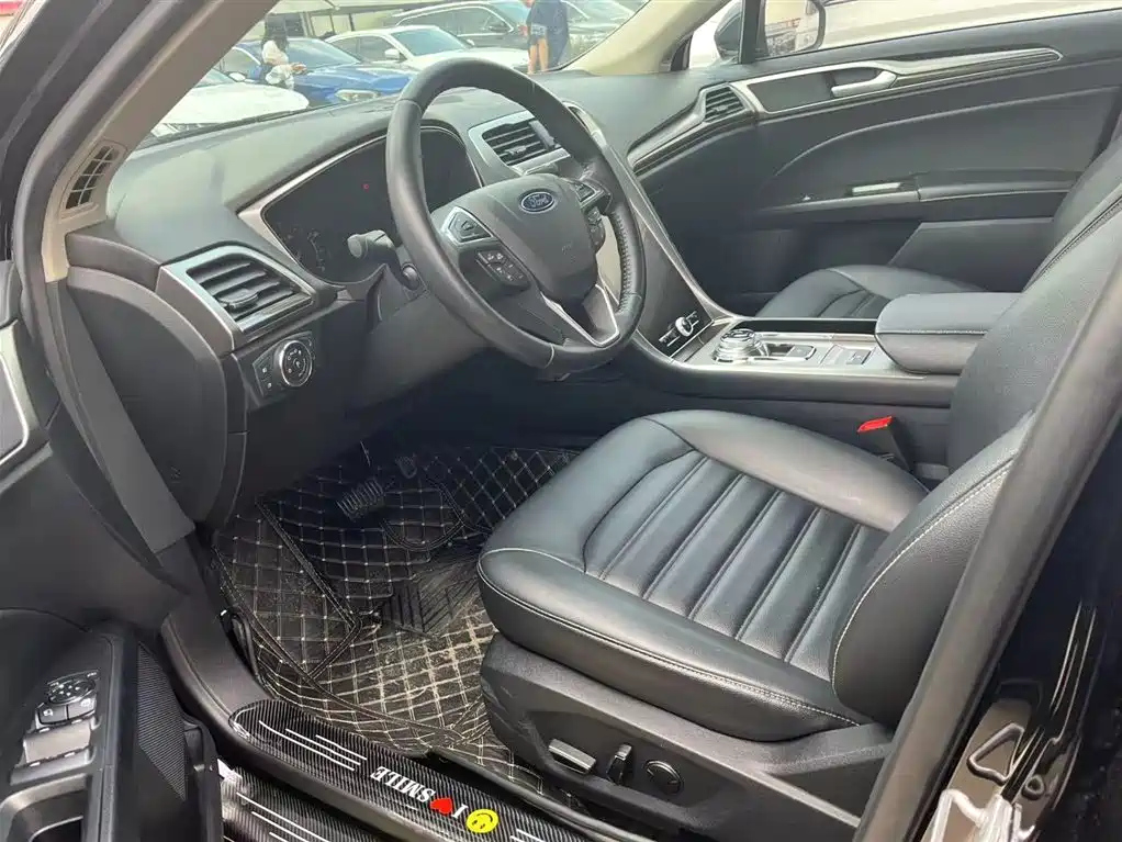 FORD MONDEO 2021