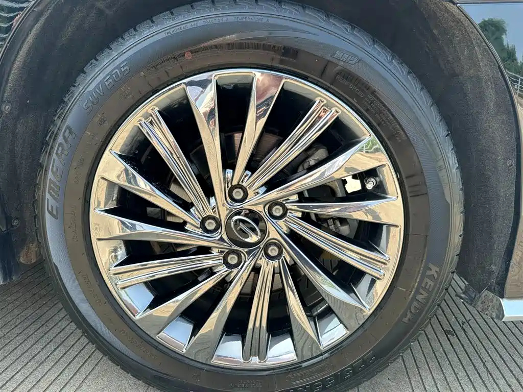 TRUMPCHI M8 2021