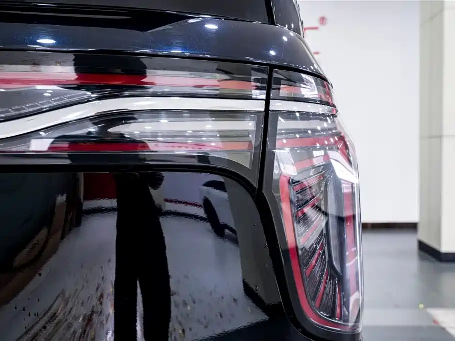 HONGQI HQ9 2022
