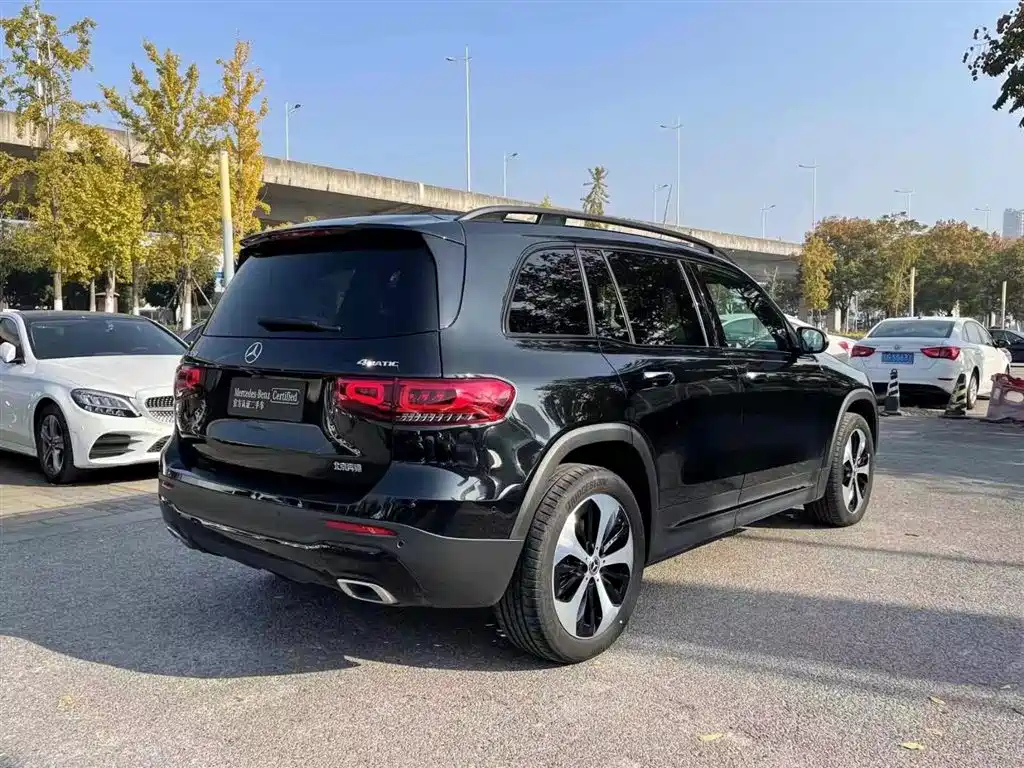 MERCEDES BENZ GLB 2022