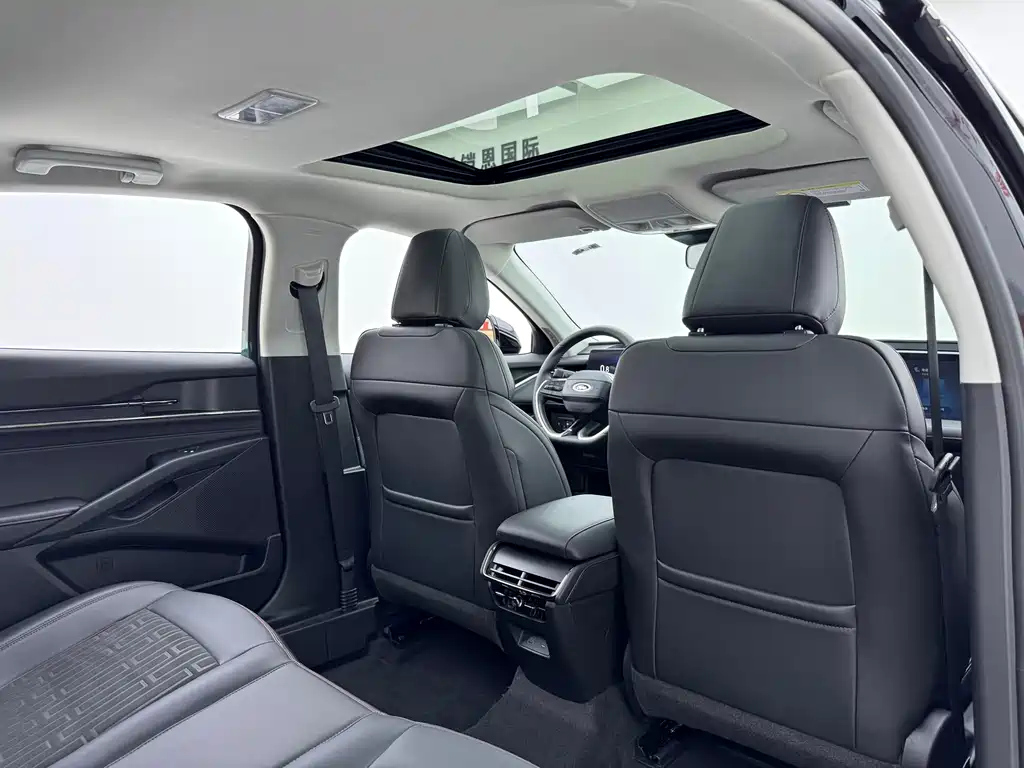 FORD MONDEO 2024