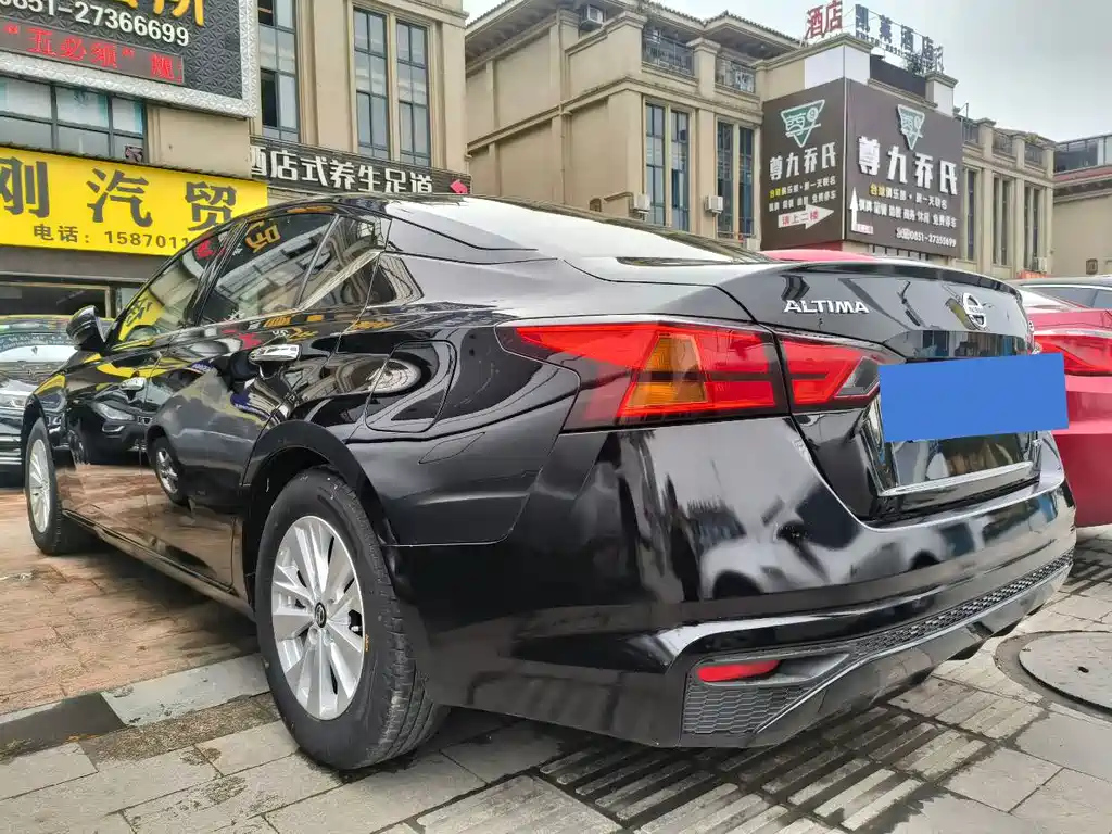 NISSAN TEANA 2021