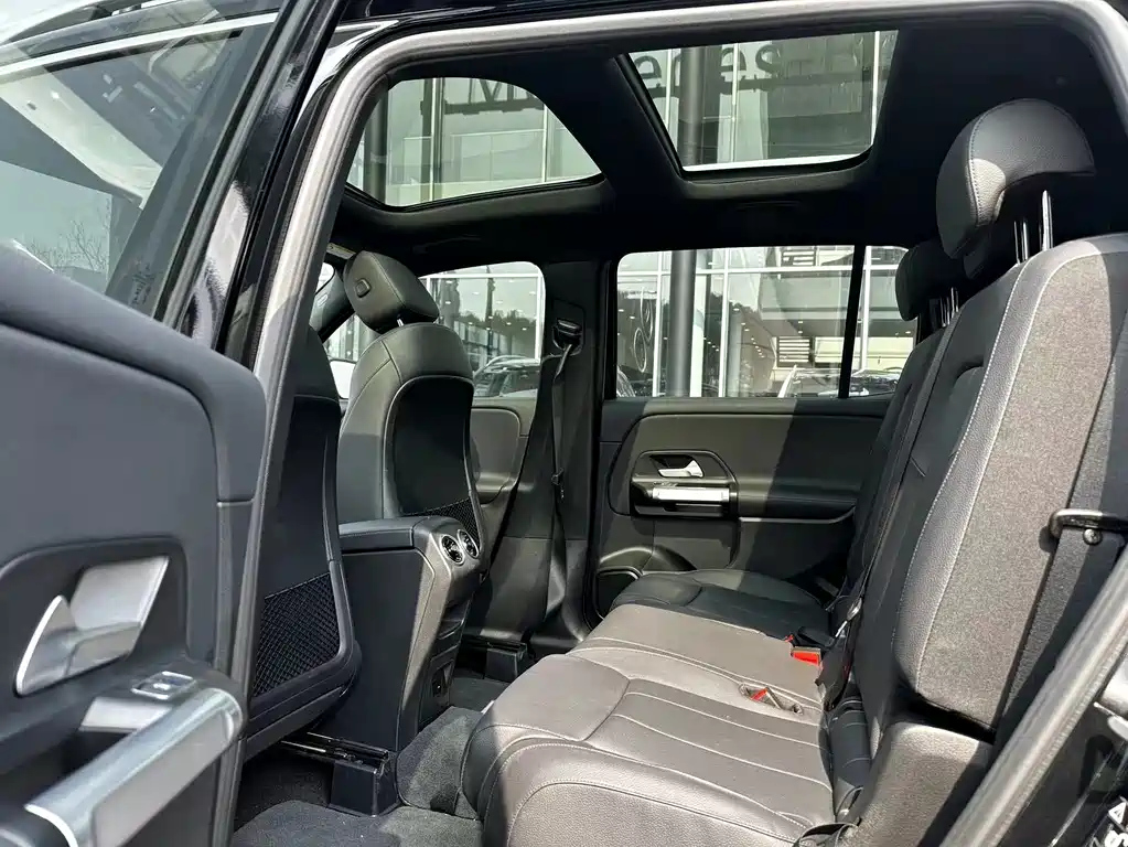 MERCEDES BENZ GLB 2022
