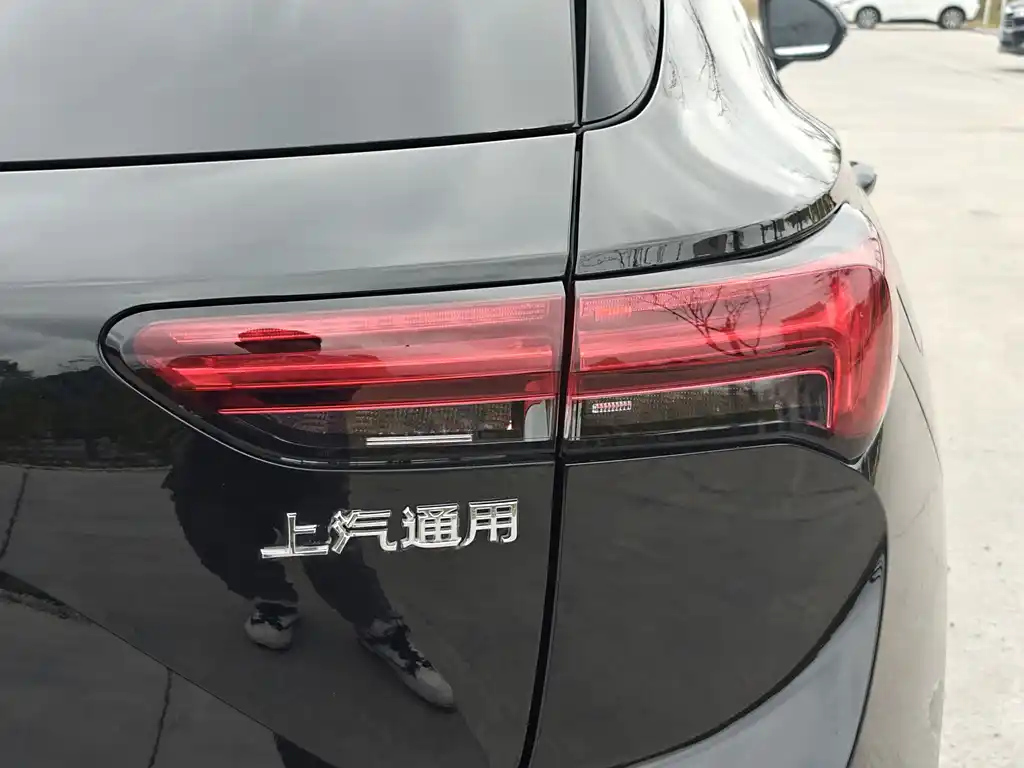 BUICK ENVISION S 2023