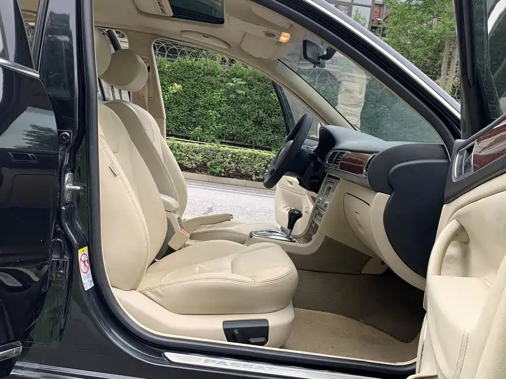 VOLKSWAGEN OTHER 2011