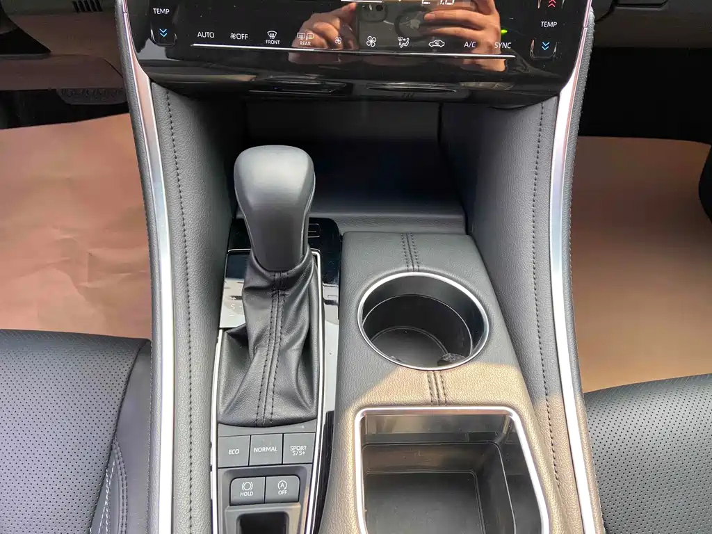 TOYOTA AVALON 2023