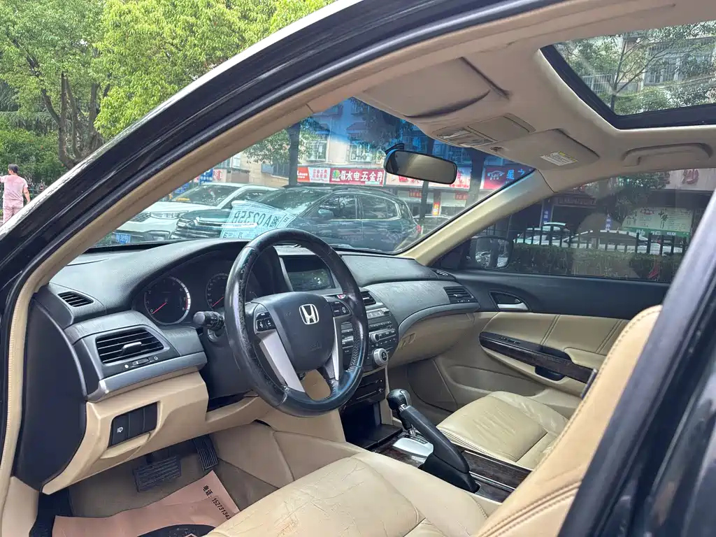 HONDA ACCORD 2010