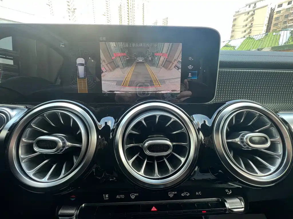 MERCEDES BENZ GLB 2020