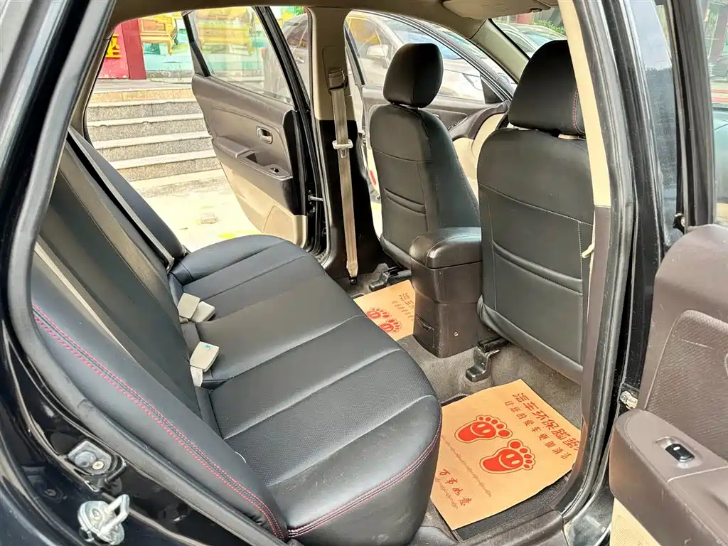 HYUNDAI CELESTA 2012