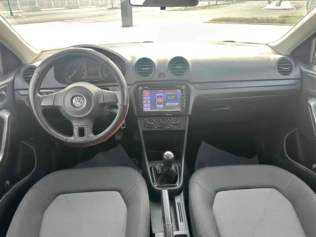 VOLKSWAGEN JETTA 2017