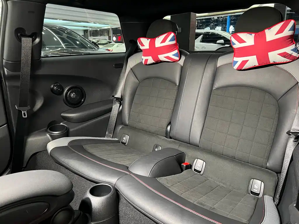 MINI JCW 2022