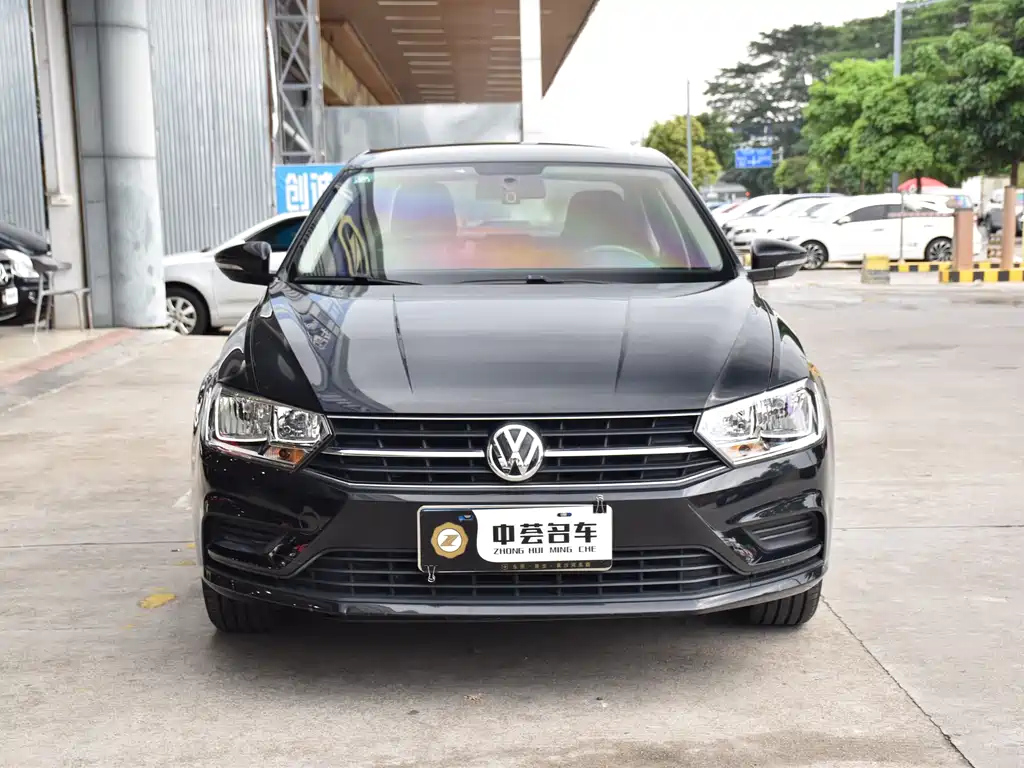 VOLKSWAGEN BORA 2019