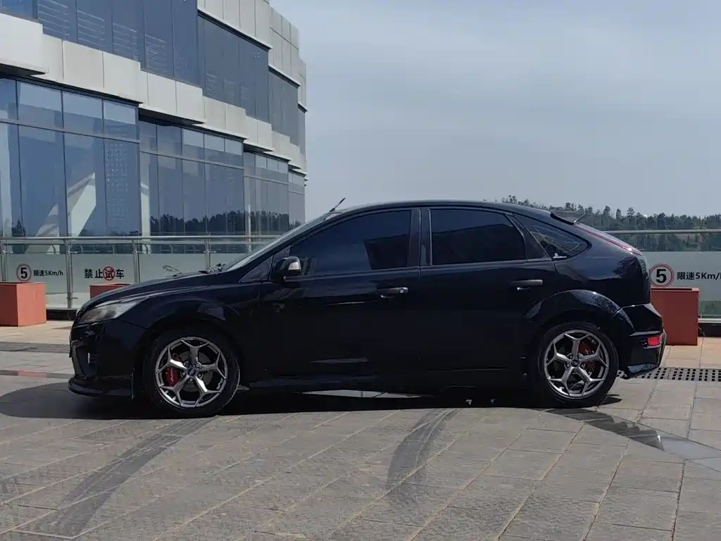 FORD FOCUS 2012