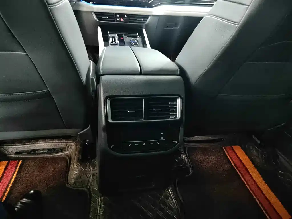 VOLKSWAGEN TOURAN 2022