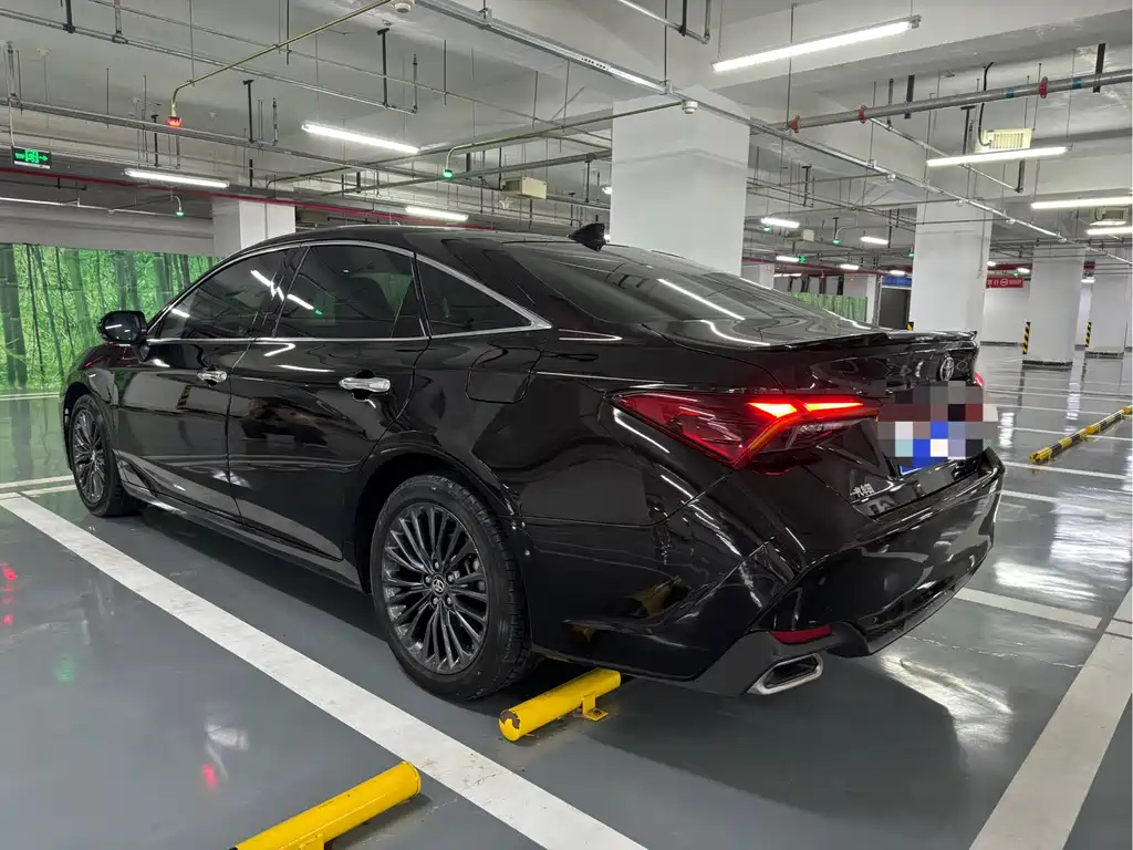 TOYOTA AVALON 2019