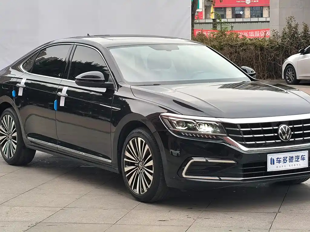 VOLKSWAGEN PASSAT 2021