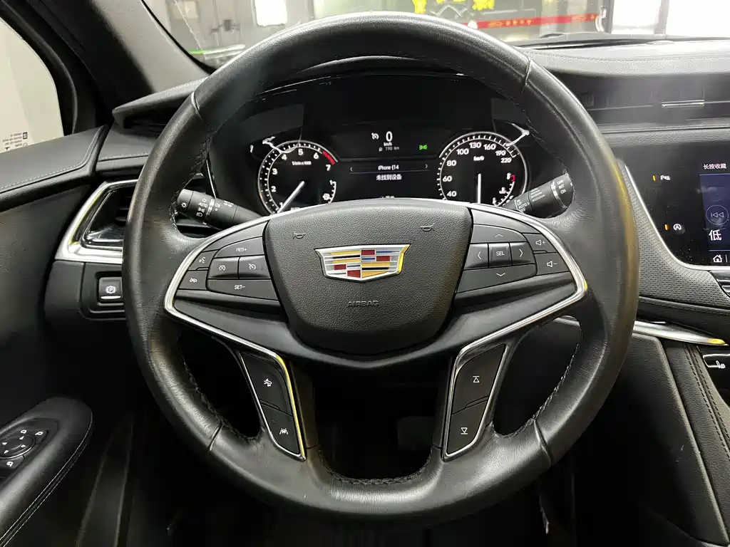 CADILLAC XT5 2022