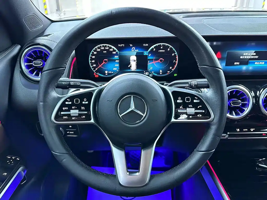MERCEDES BENZ GLB 2021