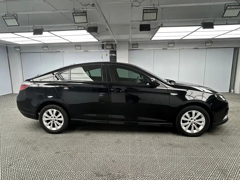 MG MG6 2011