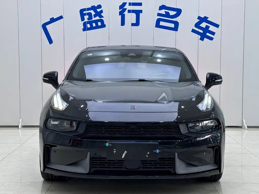LYNK&CO 03 2020
