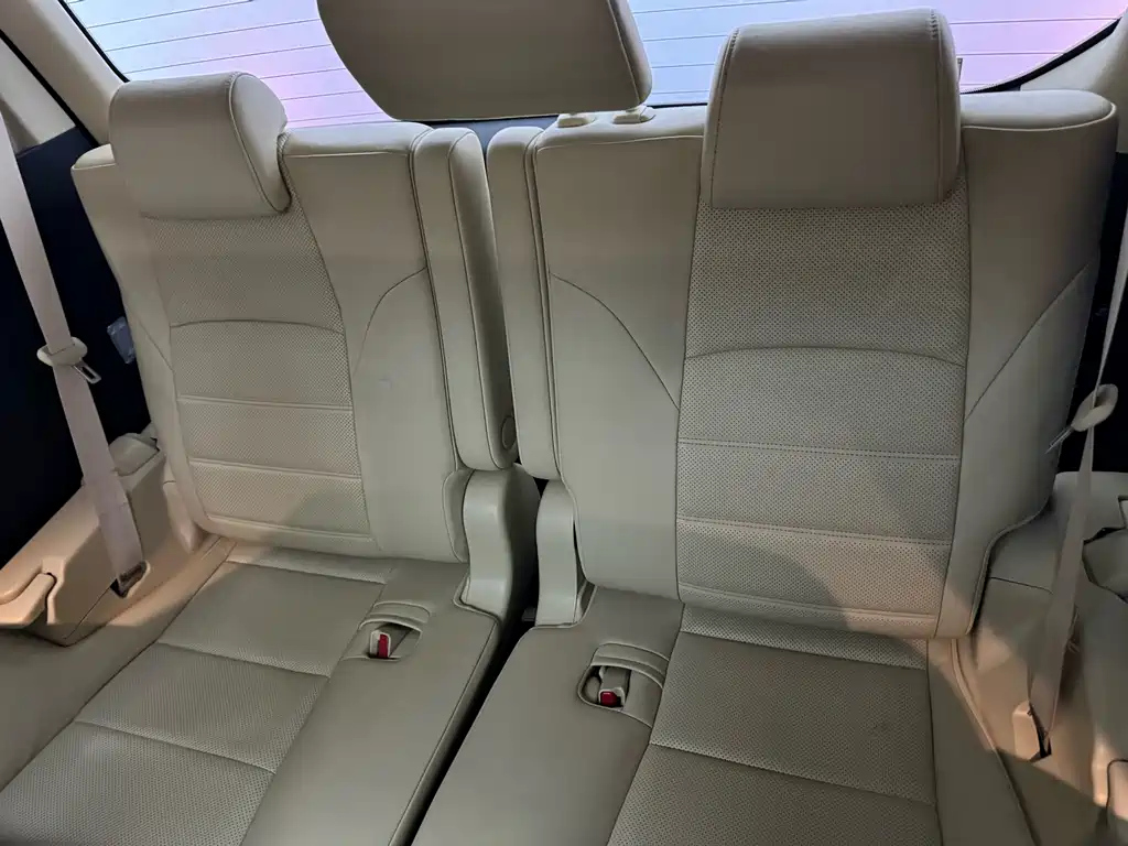 TOYOTA ALPHARD 2017