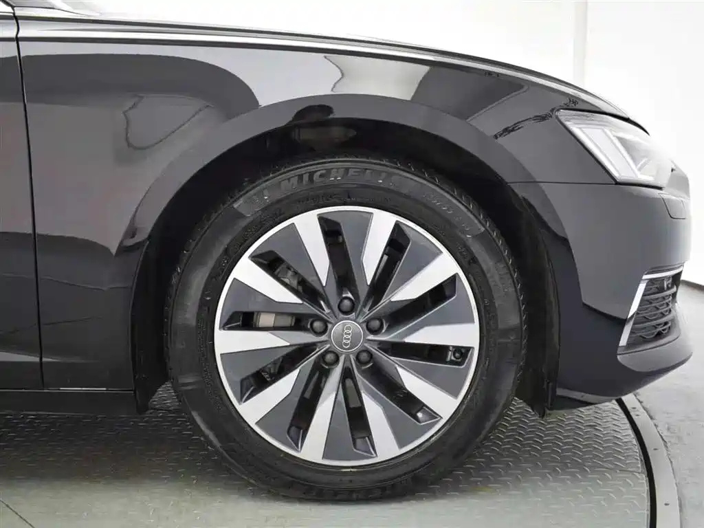 AUDI A6L 2021