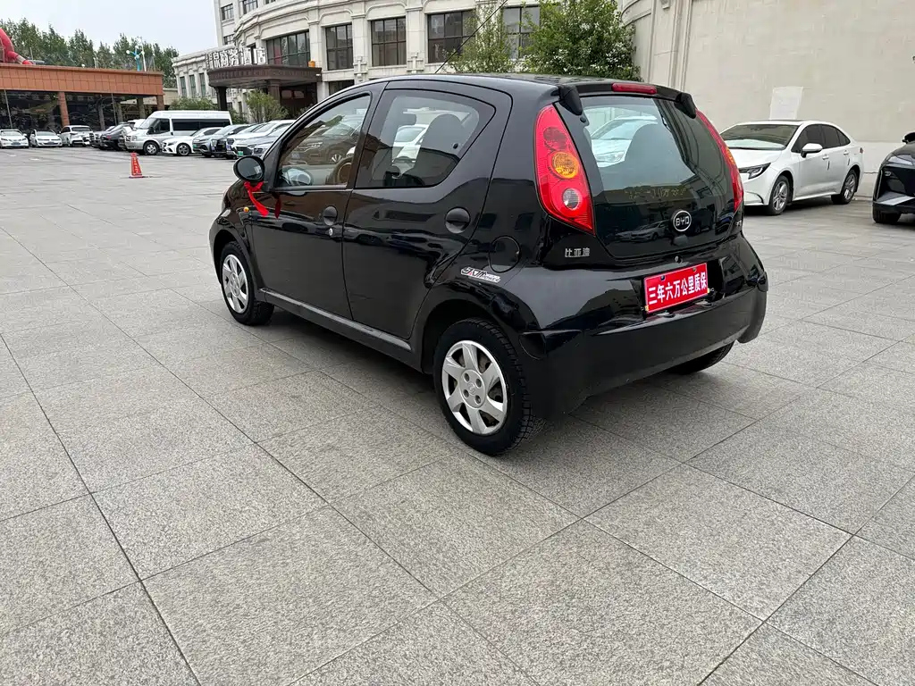 BYD F0 2013