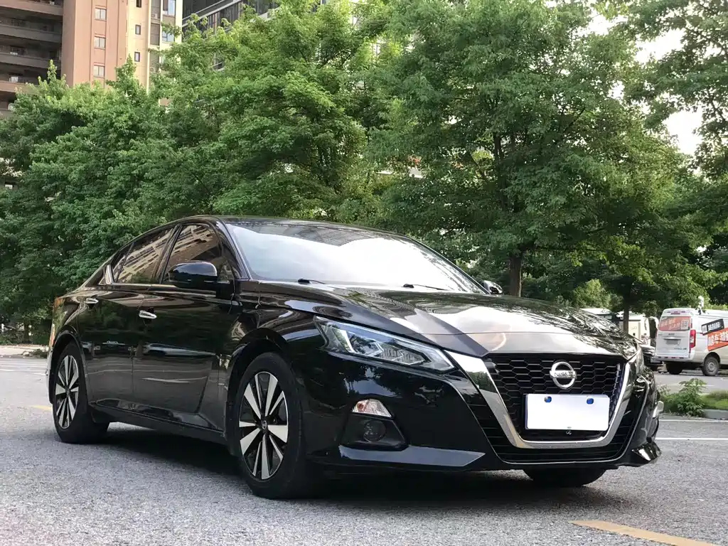 NISSAN TEANA 2021