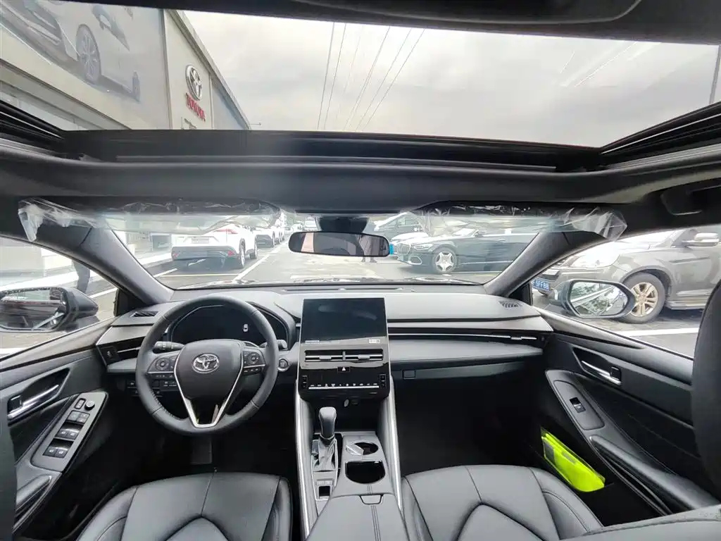 TOYOTA AVALON 2023