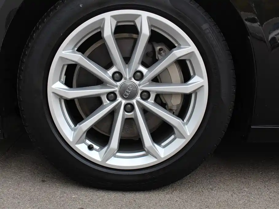 AUDI A6L 2021