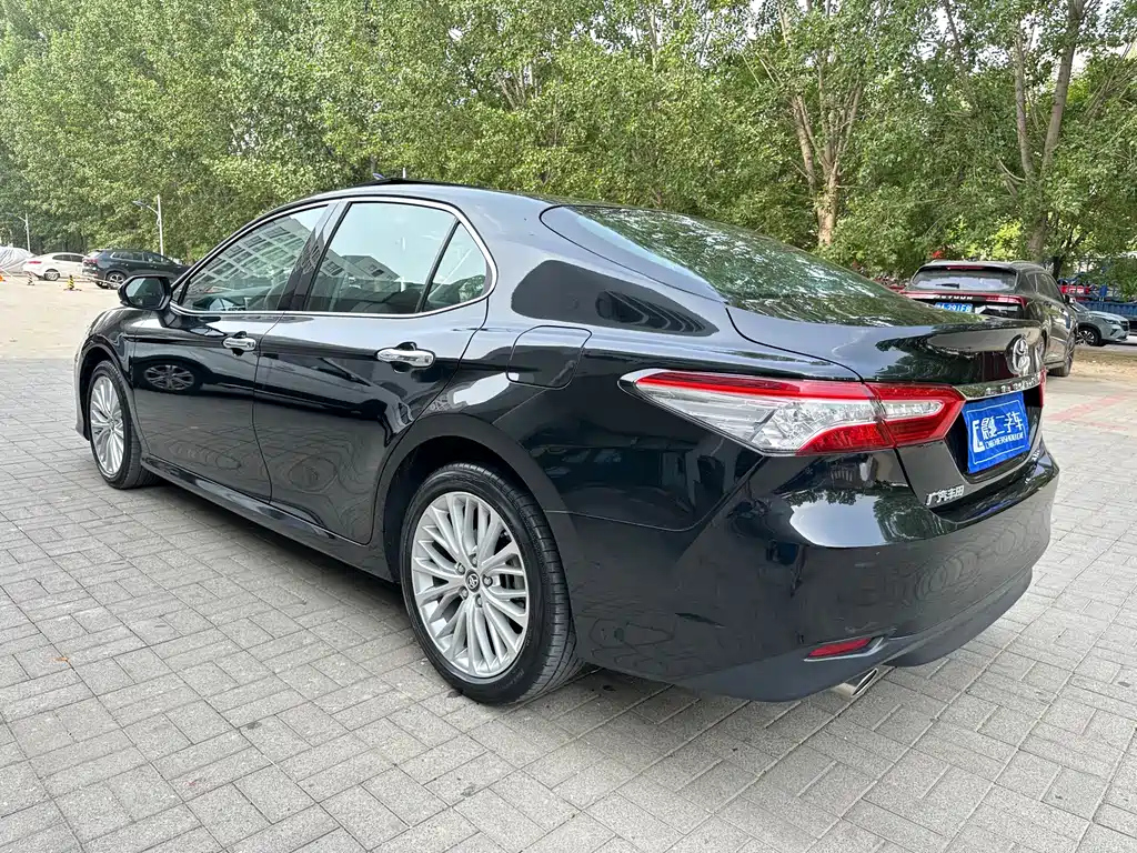 TOYOTA CAMRY 2021