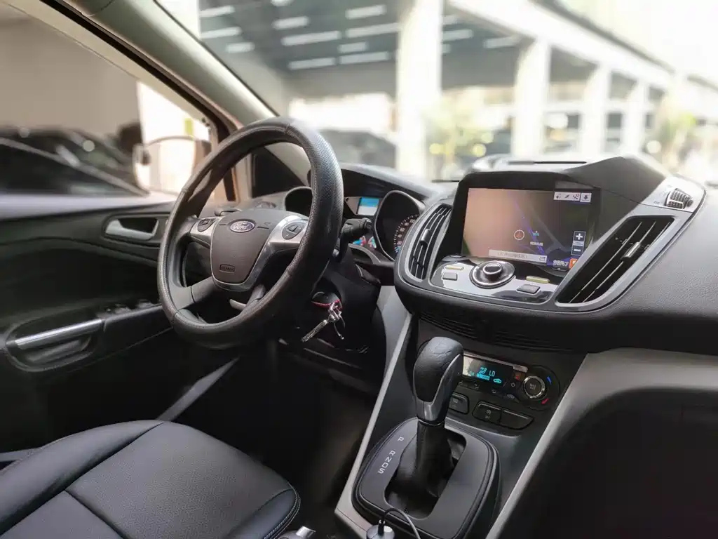 FORD ESCAPE 2016