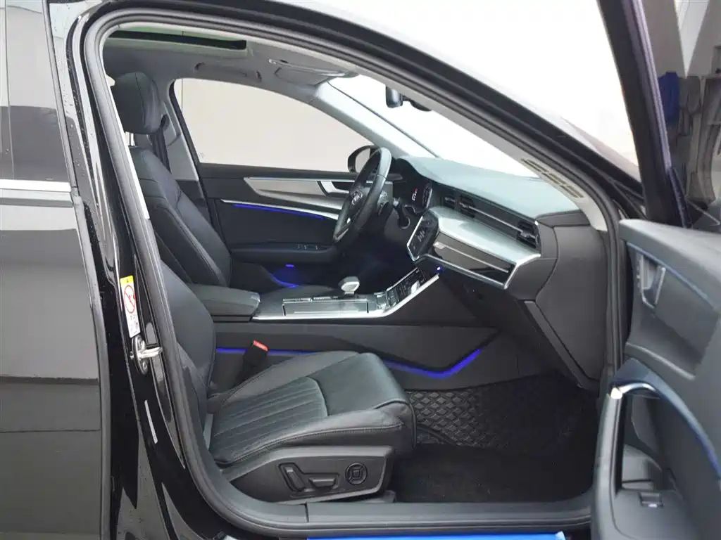 AUDI A6L 2021