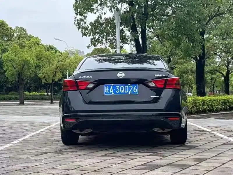 NISSAN TEANA 2020