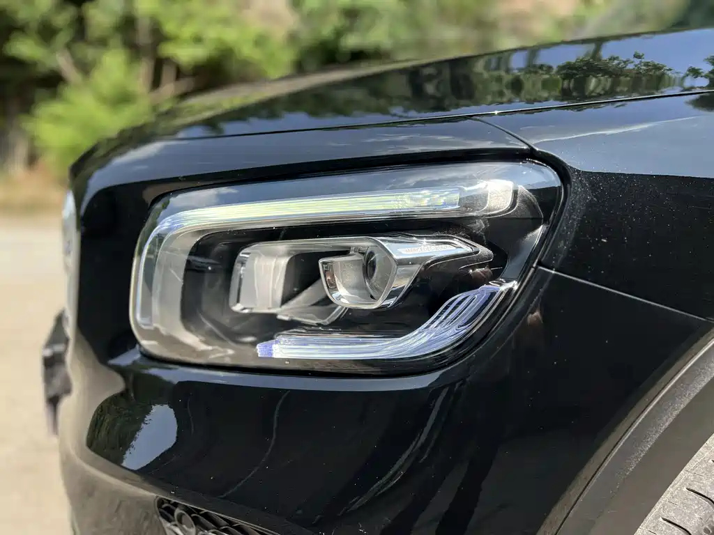 MERCEDES BENZ GLB 2021