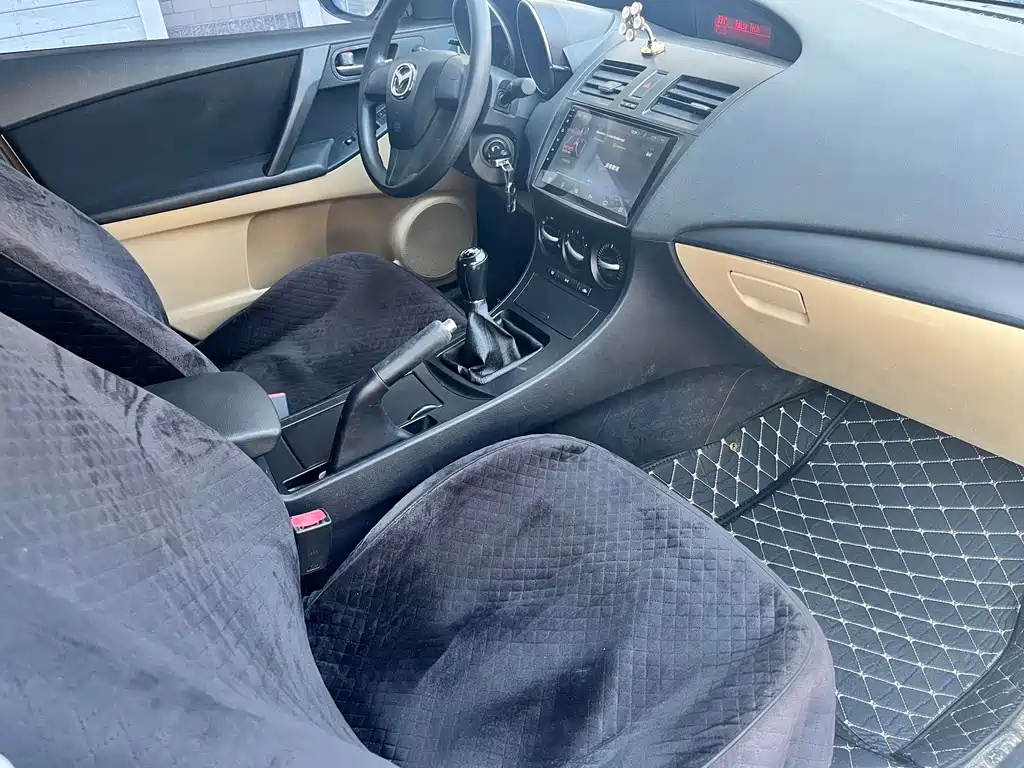MAZDA 3 XINGCHENG 2012