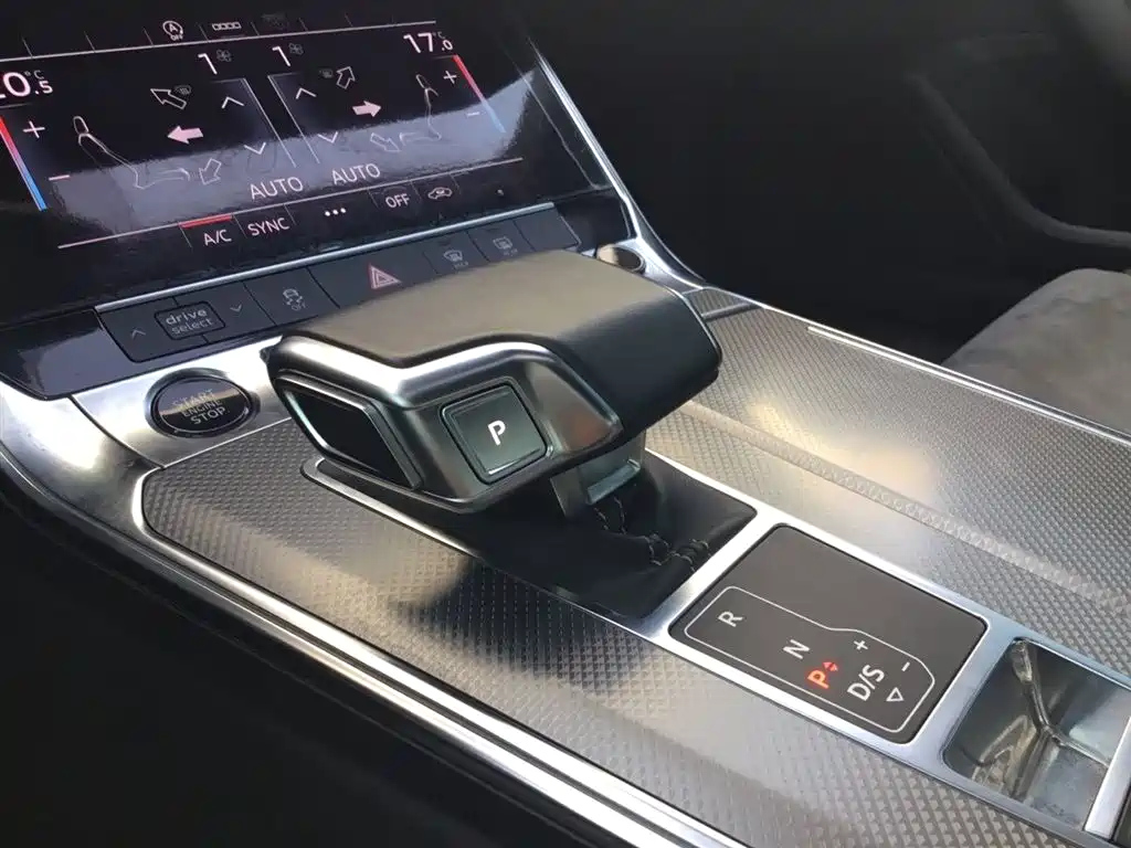AUDI A6L 2021