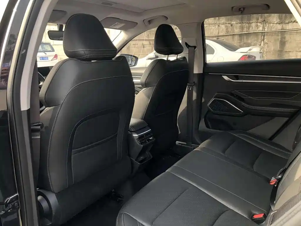 GEELY AUTO EMGRAND 2021