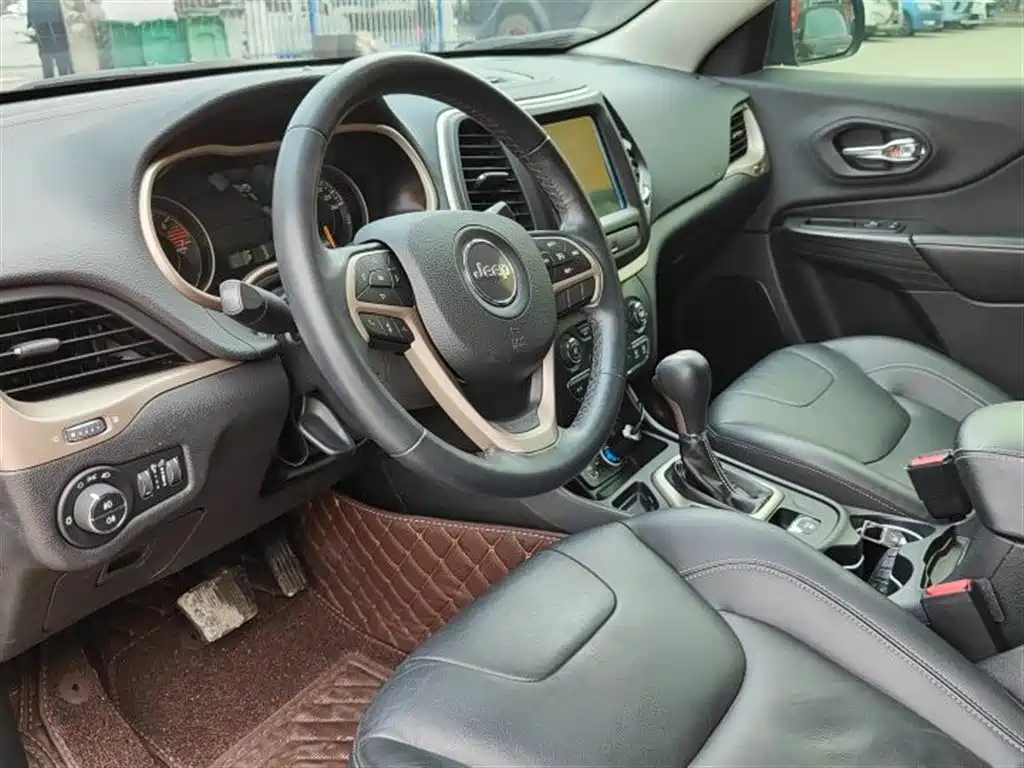 JEEP CHEROKEE 2019