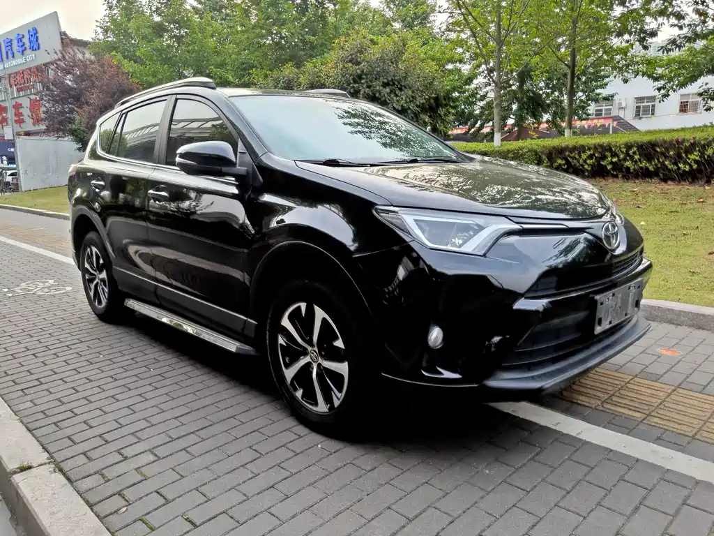 TOYOTA RAV4 RONGFANG 2018